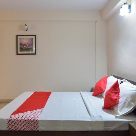 Oyo 15149 Hotel Ajoy Minar Мандармани Экстерьер фото