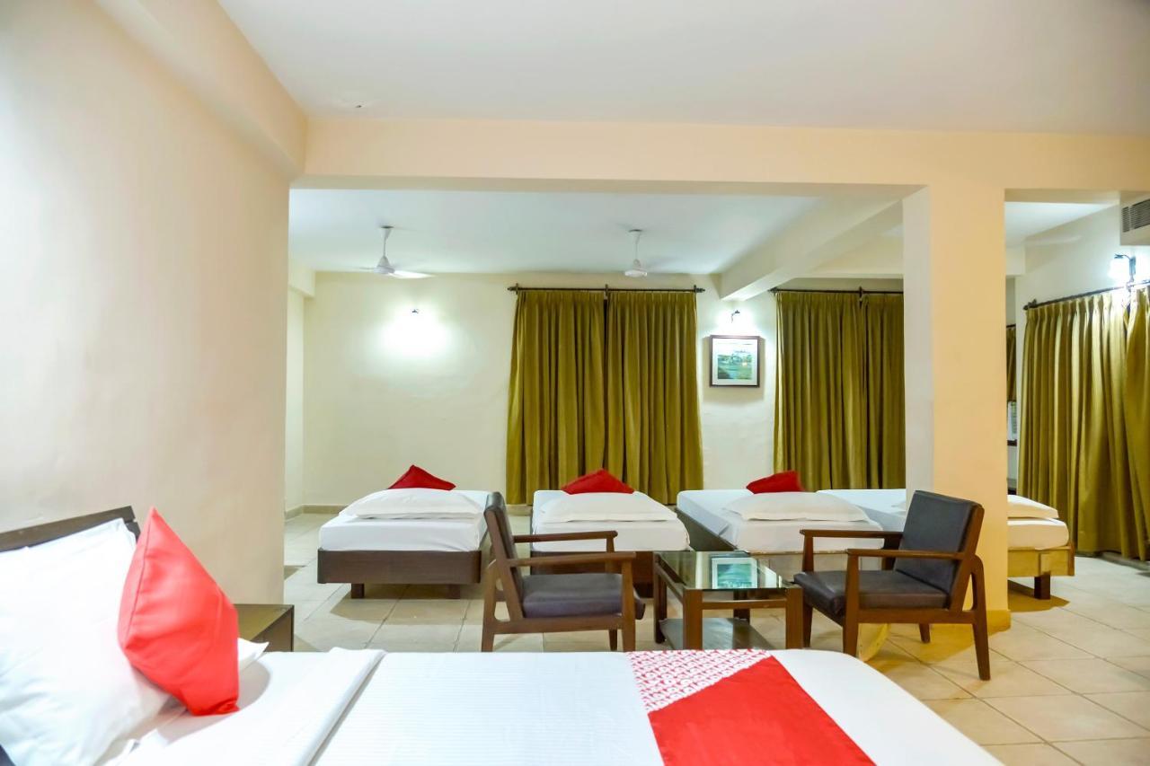Oyo 15149 Hotel Ajoy Minar Мандармани Экстерьер фото